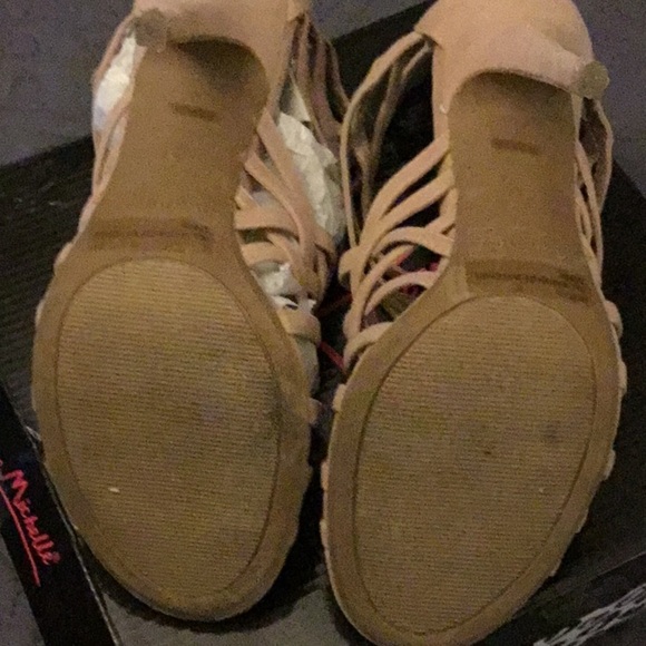 Anne Michelle suede gladiator booties/pumps - Picture 6 of 14